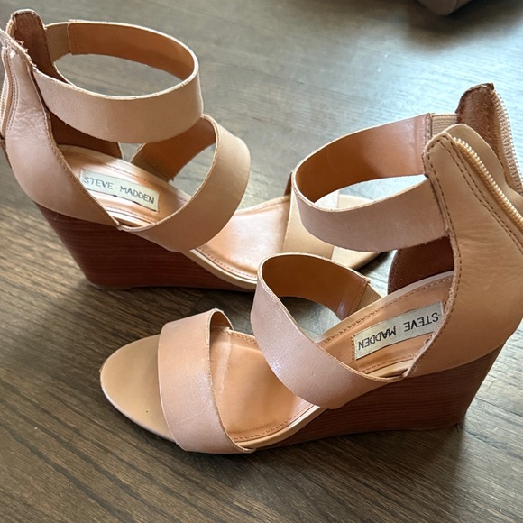 Steve Madden Nude Wedge Sandals - Picture 1 of 4